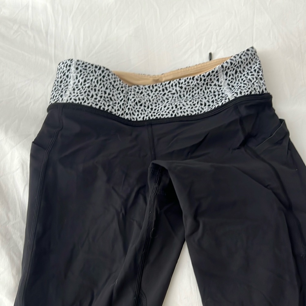 Lululemon running leggings.